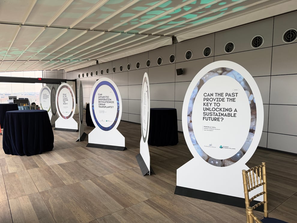 Event signage and branded exhibits for conferences in Charlotte, NC